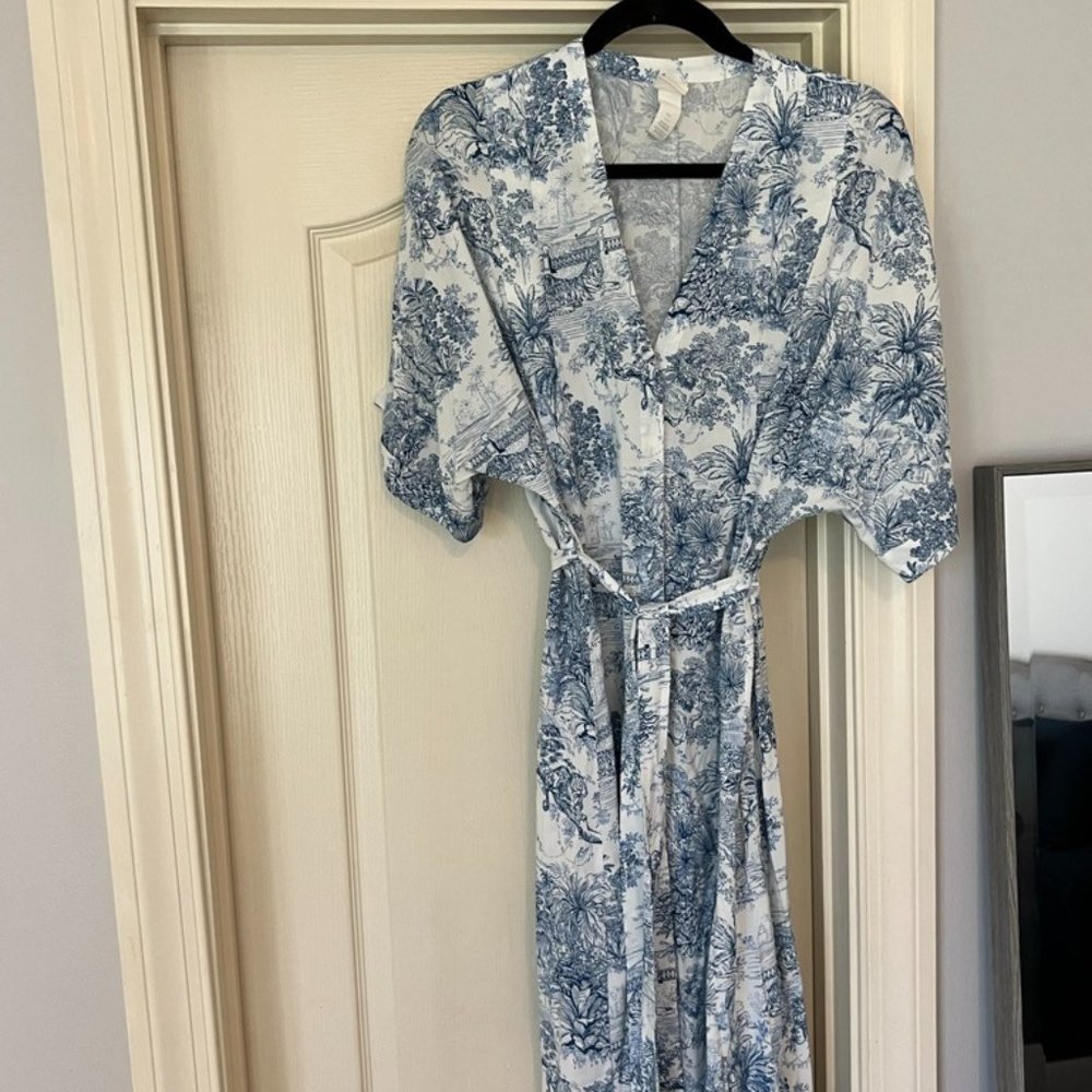 H&M blue and white maxi dress, sz 4